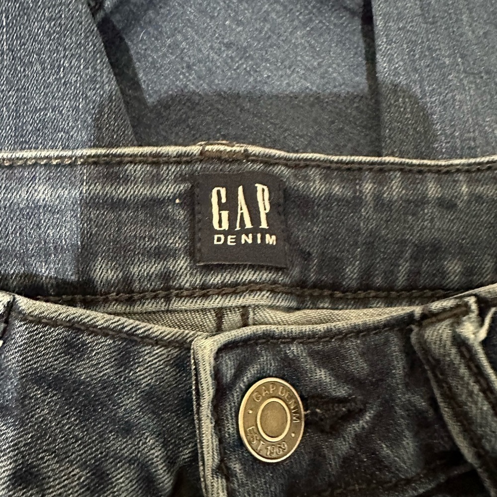 GAP Denim 29R Dark Washed Distressed Skinny Jeans - Picture 5 of 7